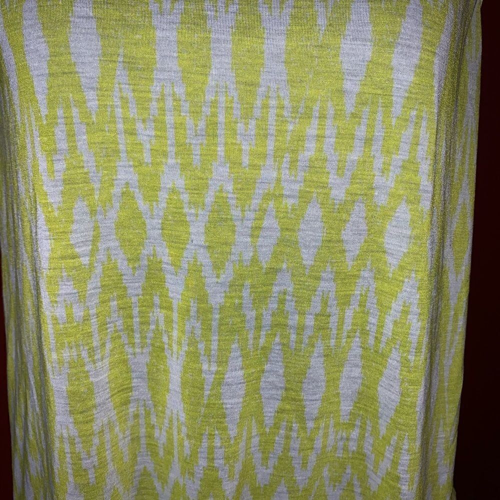 H&M Women’s Geometric Tank Top - Picture 2 of 5